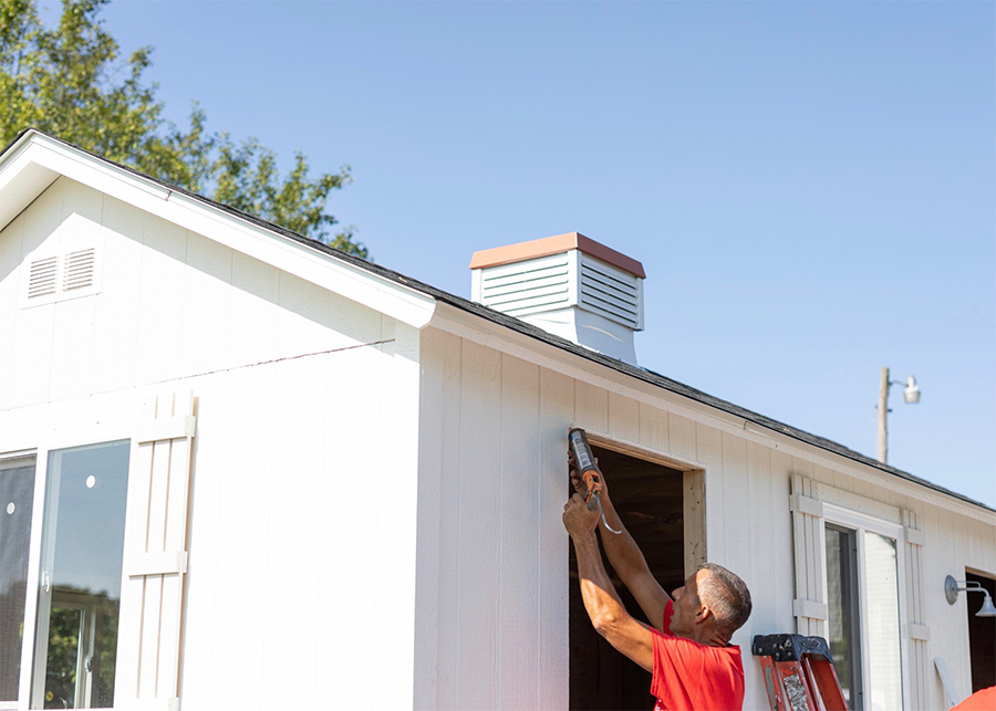 设计师Liz Marie用一间小屋作为办公空间。